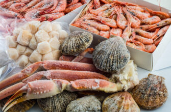 замороженные креветки и морепродукты